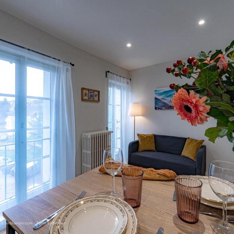 Romantic Suite Bellevue et Parking - One-Bedroom Deluxe Apartment - 32