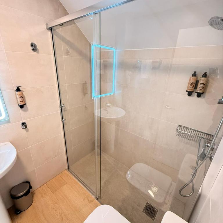 Ola Málaga - Triple Room - 2