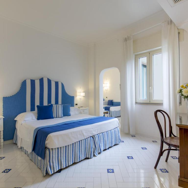 Hotel Villa Di Sorrento - Camera Familiare - 1