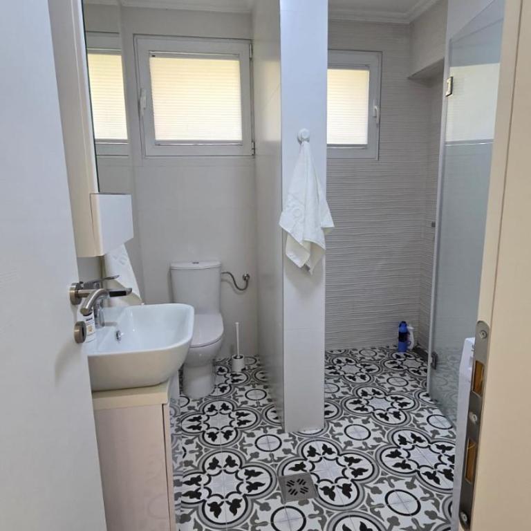 Luxury Suite - One-Bedroom Apartment - 9