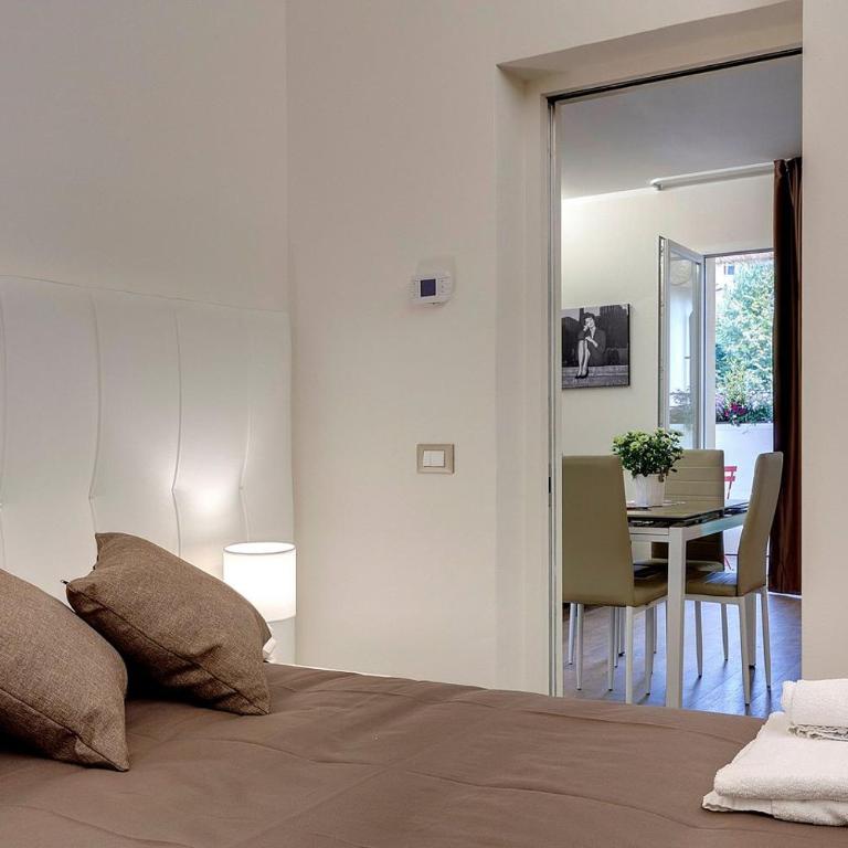 Dolce Vita suites - Camera Matrimoniale Deluxe con Balcone - 6