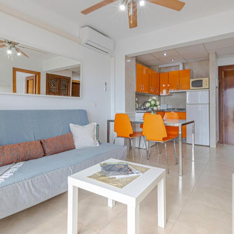 Apt 1st line with wonderful sea views - One-Bedroom Apartment - 3