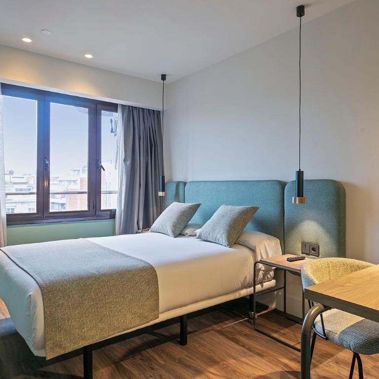Hotel Via Augusta - Deluxe Single Room - 3