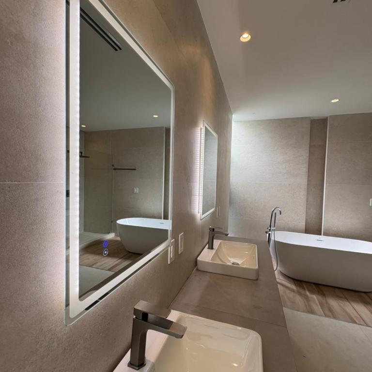 Luxury Exclusive Villa - One-Bedroom Villa - 1