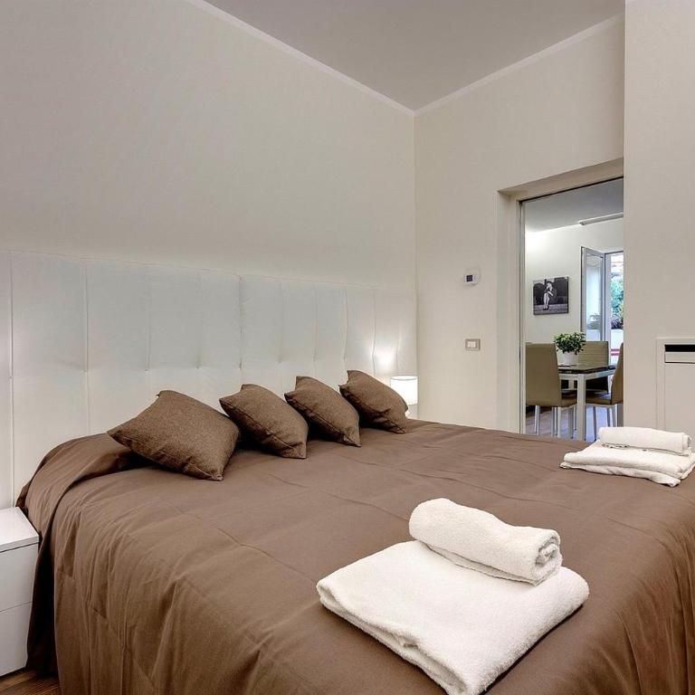 Dolce Vita suites - Camera Matrimoniale Deluxe con Balcone - 9