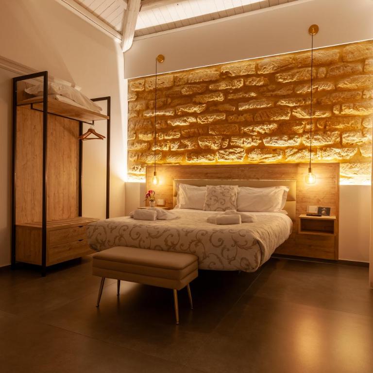 Oneira Rooms - Suite Familiare con Balcone - 14