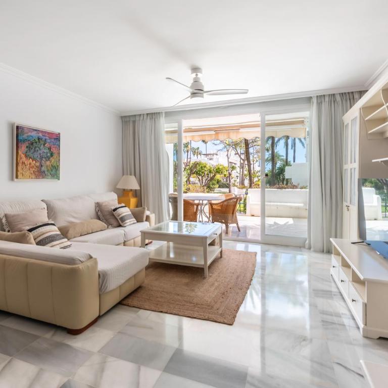 Alcazaba Beach Apartment - Apartamento de 3 dormitorios - 1
