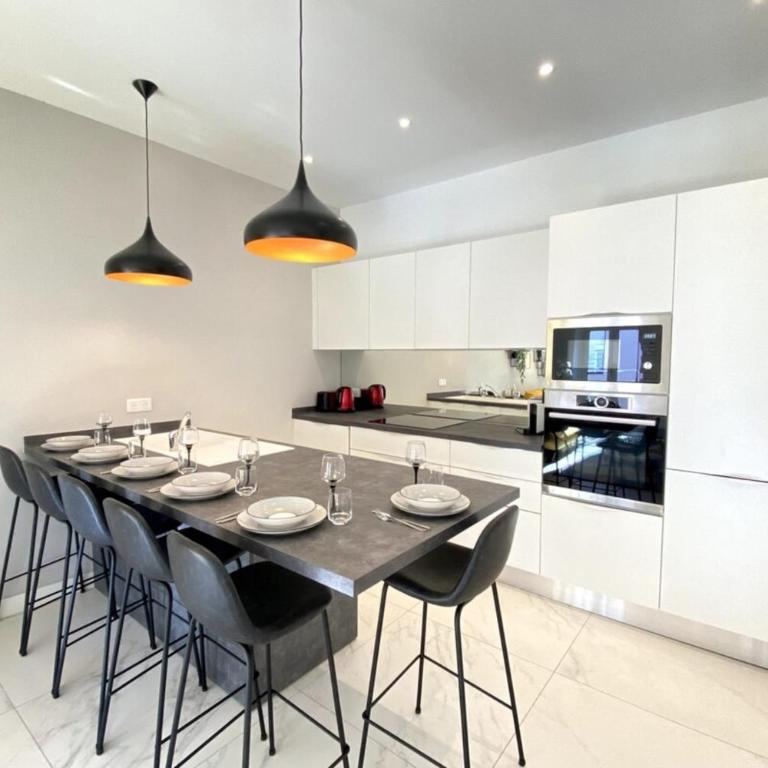 3 bedrooms 3 bath Bivouac 2 min Palais - Appartement 3 Chambres - 23