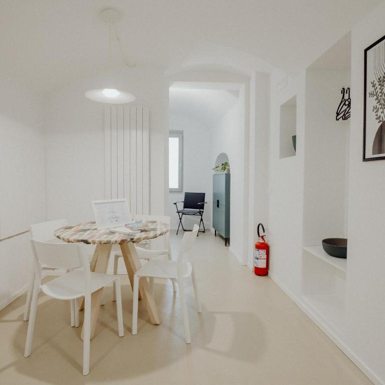 Hidden House by MONHOLIDAY - Appartamento con 1 Camera da Letto - 4