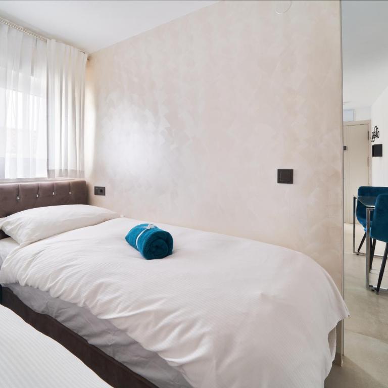 Casa Bonita - Two-Bedroom Apartment - 4