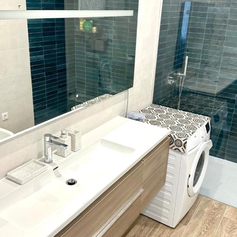 Stunning sea view apartment with big balcony in the center - Apartamento de 2 dormitorios - 19