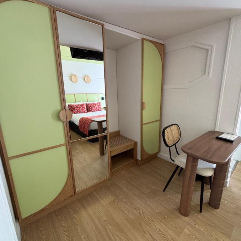 Hotel Boréal Nice - Chambre Triple - Accès par Escalier Uniquement - 6