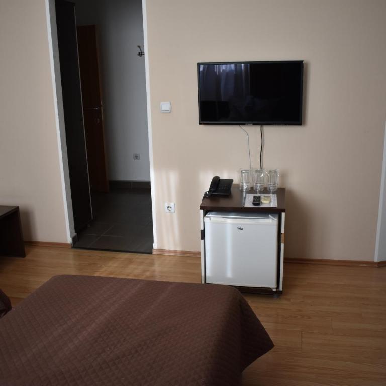Garni Hotel Lion - Dvokrevetna Soba sa Zasebnim Krevetima - 9