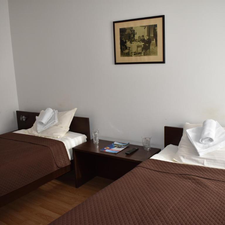 Garni Hotel Lion - Porodična Soba - 8