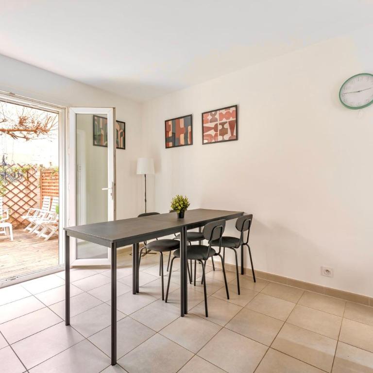 Le Mûrier - Maison de ville avec patio parking - 6 pers - Maison de Vacances - 12