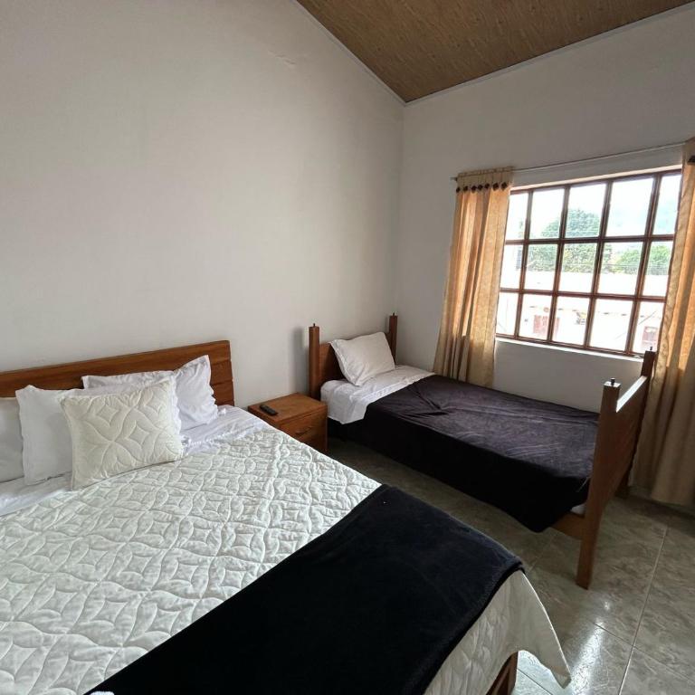 HOTEL SPA Villasaurio - Apartamento de 3 dormitorios con balcón - 7