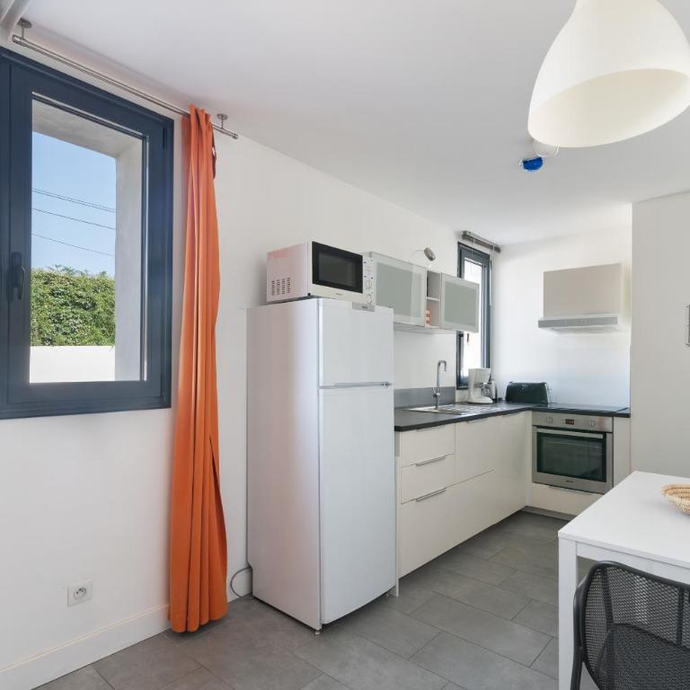Biarritz Surf Appartements 300m de la plage - One-Bedroom Apartment - 4