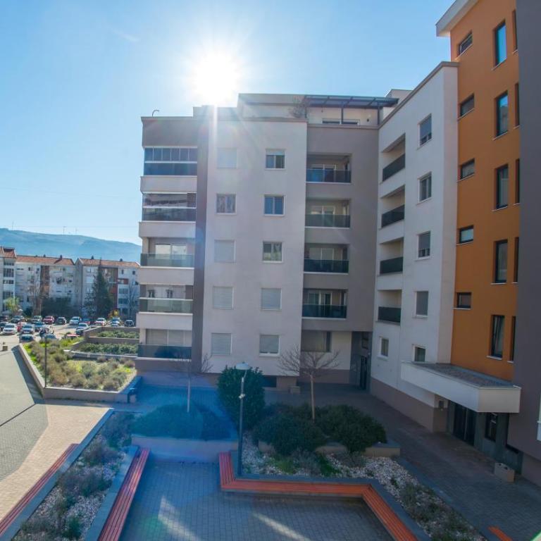 Oasis Luxe Apartment - Three-Bedroom Deluxe Apartment - 29