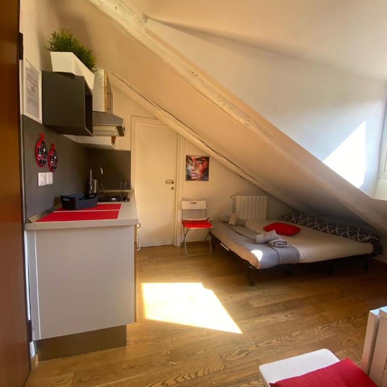 Casa Breton - One-Bedroom Apartment - 9