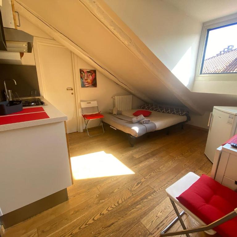 Casa Breton - One-Bedroom Apartment - 4