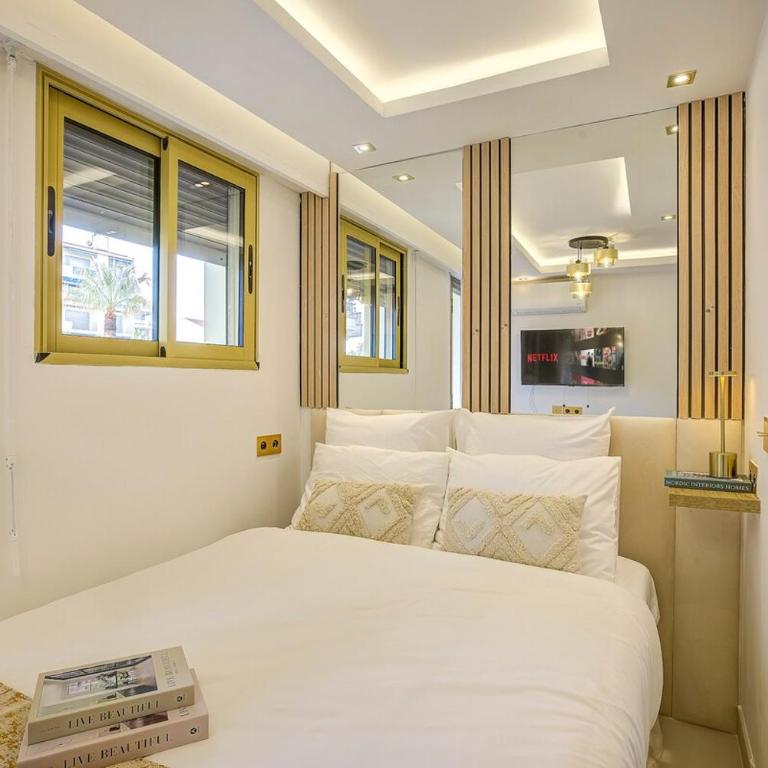 Luxe Azure Escape I Collection - Two-Bedroom Apartment - 7