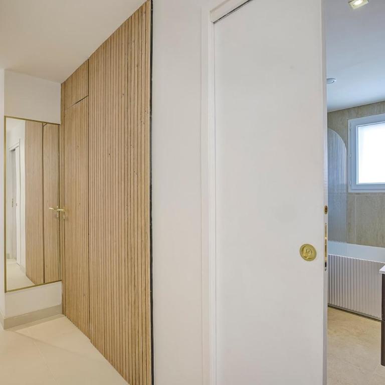 Luxe Azure Escape I Collection - Two-Bedroom Apartment - 18