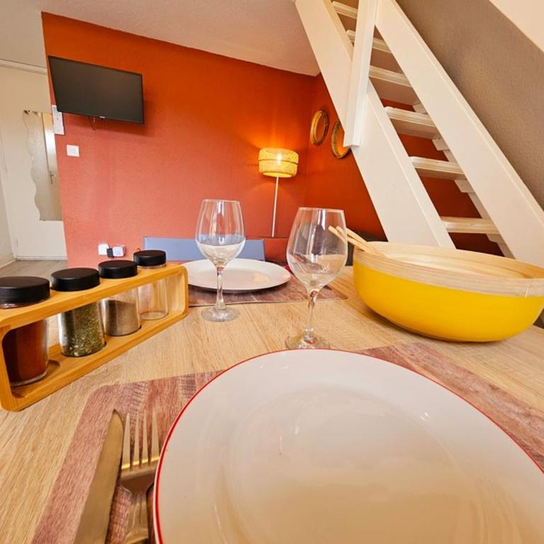 Résidence Eureka-clim-parking-Wifi-piscine-Proche village natu - Appartement 2 Chambres - 12