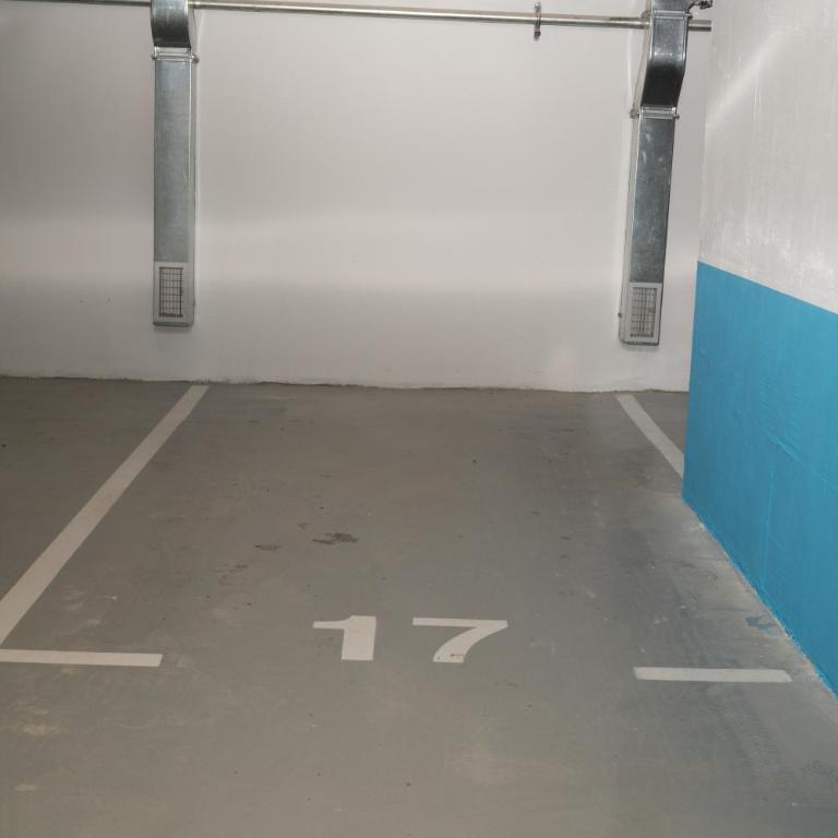 Elegant Downtown Apartment with Private Parking - Apartman sa 1 Spavaćom Sobom - 6