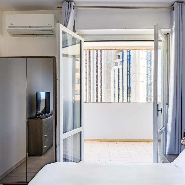 Casa Kenzo with parking by NapoliApartments - Appartamento con 2 Camere da Letto e Terrazza - 55