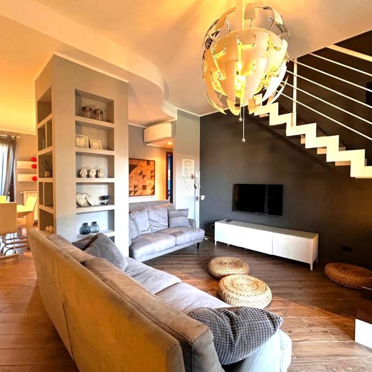 Casa Magenta Giardino Privato e Piscina nel Borgo - Appartamento - 1