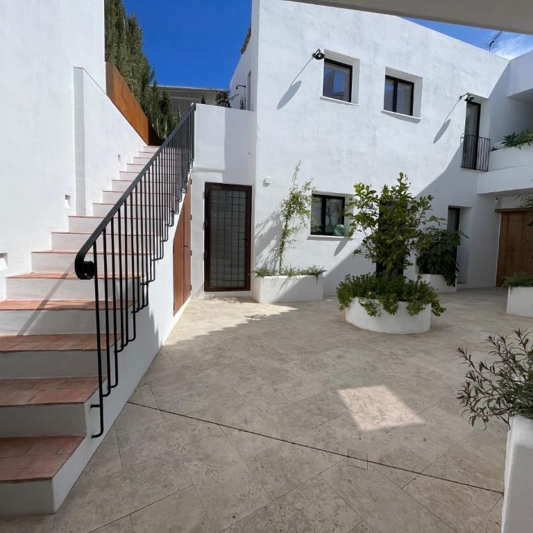 MIMARE Dénia - Deluxe Two-Bedroom Apartment with Garden View - 23
