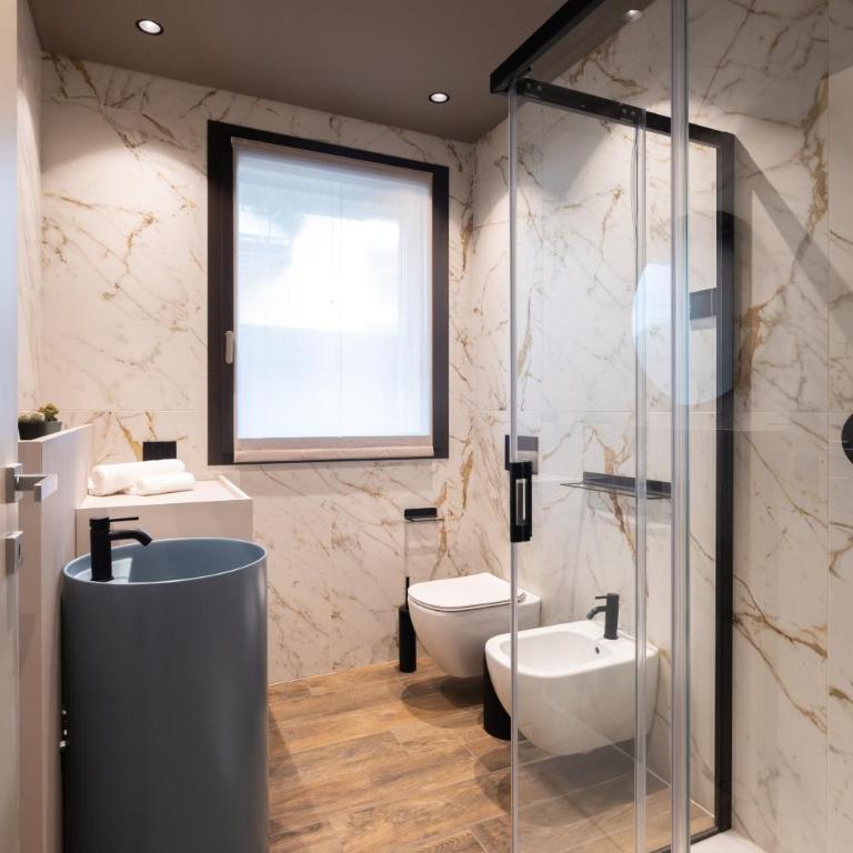 Stemor Visionary Apartments - Appartamento Deluxe con 2 Camere da Letto e Balcone - 8
