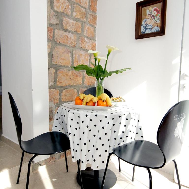 Apartments Pavlovic - Studio Apartment with Sea View - 10