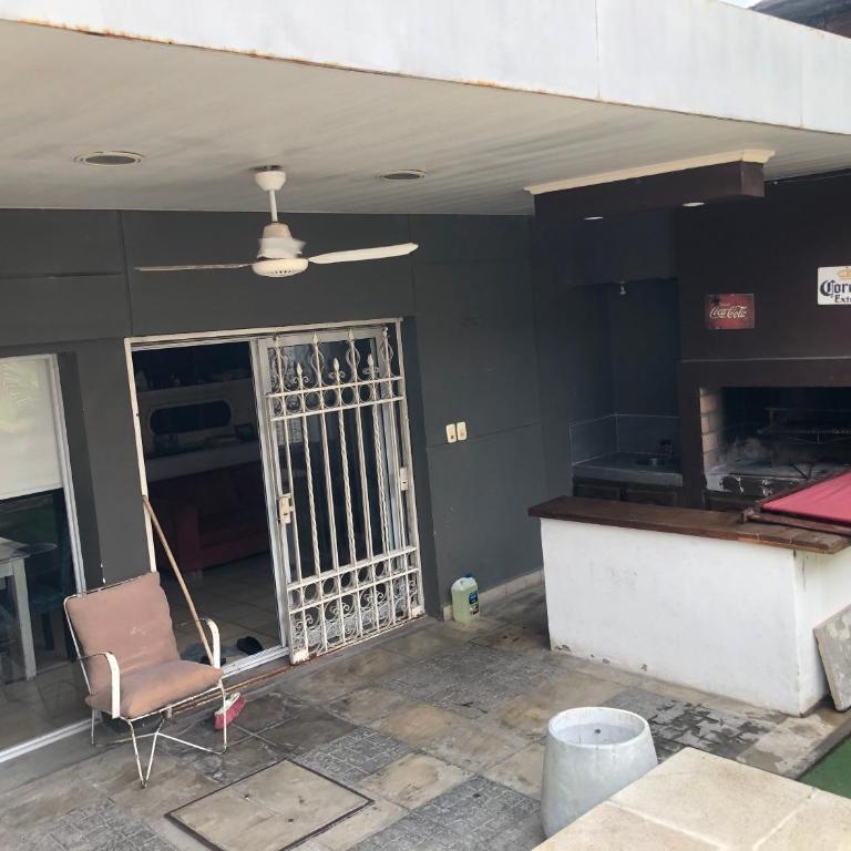 Casa céntrica con pileta y cochera privada - Casa de 2 dormitorios - 7