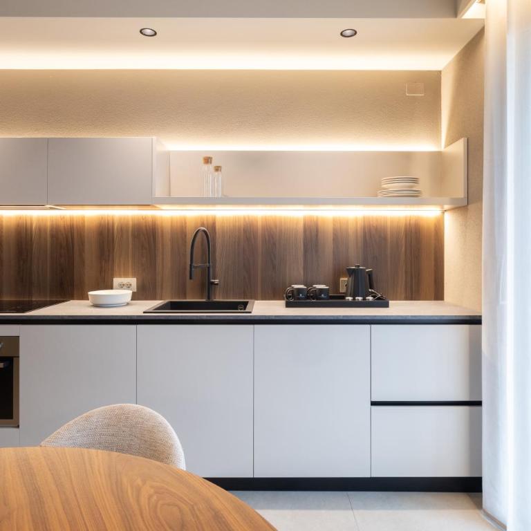 Stemor Visionary Apartments - Appartamento Deluxe con 2 Camere da Letto e Vista Giardino - 11