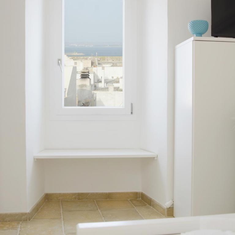 Scaglione Palace - Camera King con Vista Mare - 12