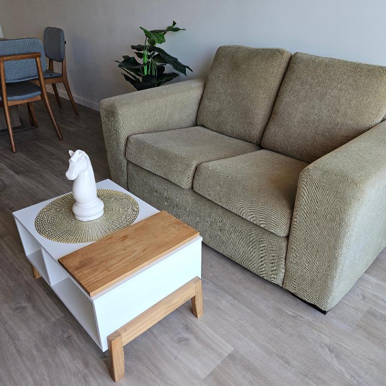 COZY APARTMENT, 1 HAB, Piscina, ZONA Shopping del Sol - One-Bedroom Apartment - 1