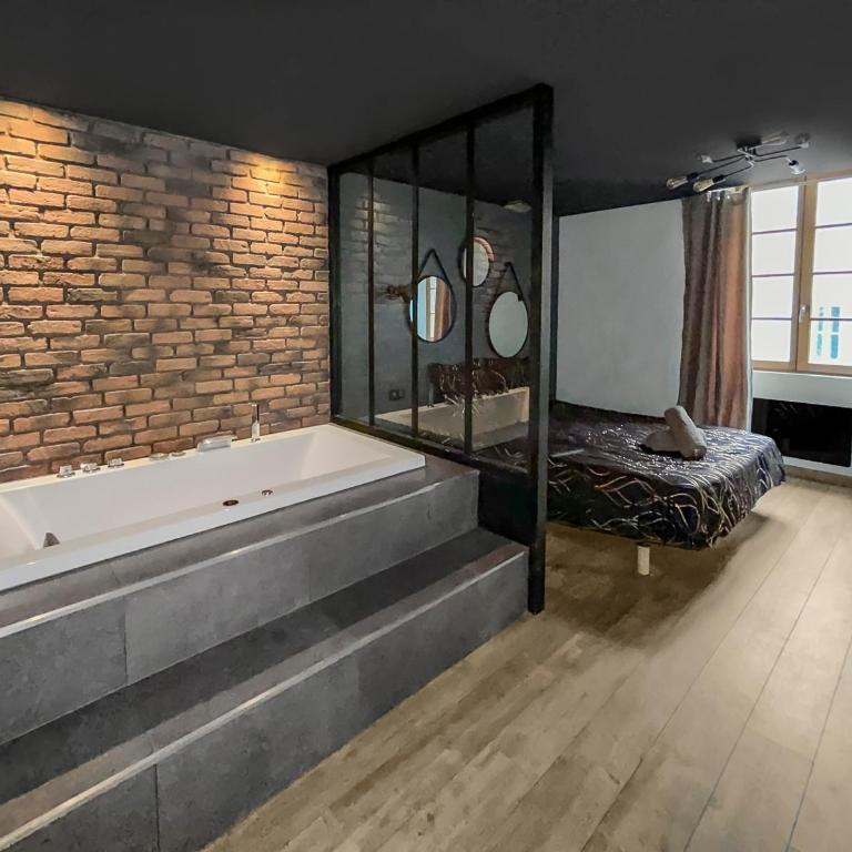 Suite Zen & jacuzzi - Une parenthèse de détente Nouveau! DAY USE! - Appartement 1 Chambre - 22
