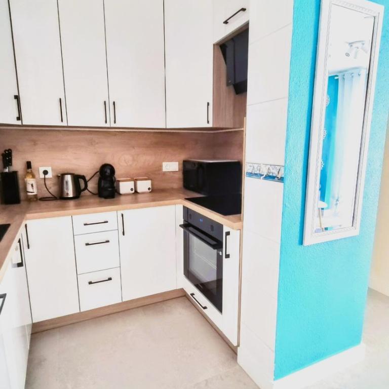 Brisa turquesa - Apartamento de 2 dormitorios con balcón y vistas al mar - 11