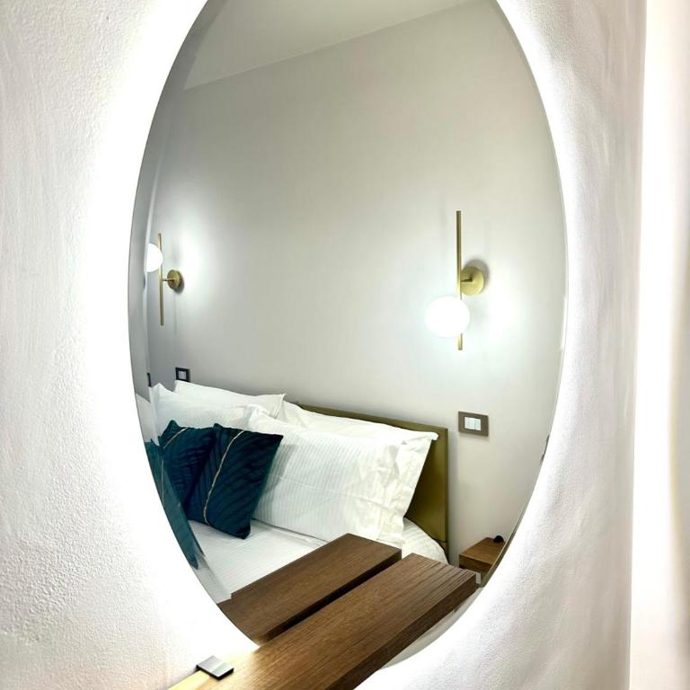 Luxury Fire Home - Catania - Queen Room with Spa Bath - 6