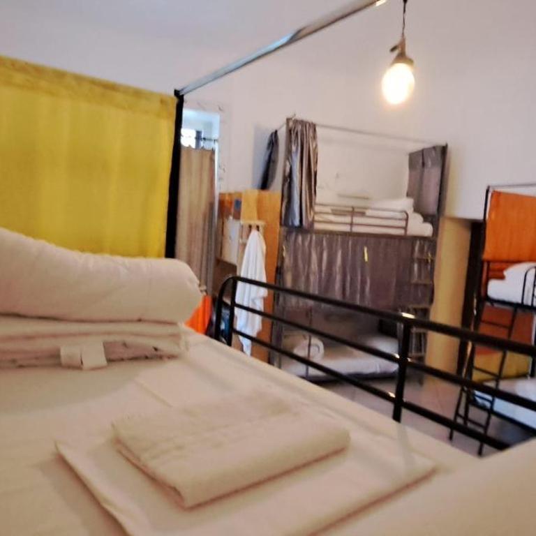 Ostello Exclusive Dependance - Posto Letto in Dormitorio con 6 Letti - 13