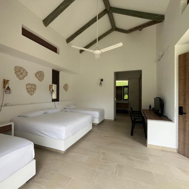 Roomy 4BR Villa with Pool at Mesa de Yeguas - Casa de 4 dormitorios - 4