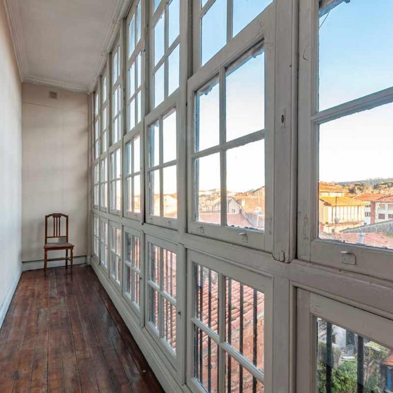 Precioso piso a 5 de la playa en Llanes LLNS006R - Three-Bedroom Apartment - 2