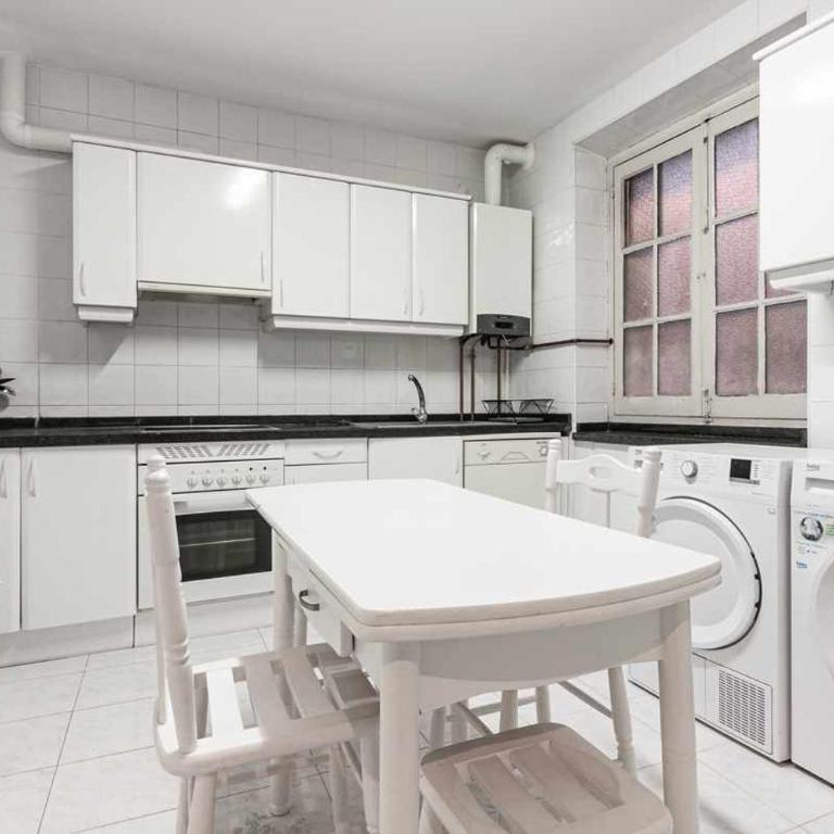 Precioso piso a 5 de la playa en Llanes LLNS006R - Three-Bedroom Apartment - 8