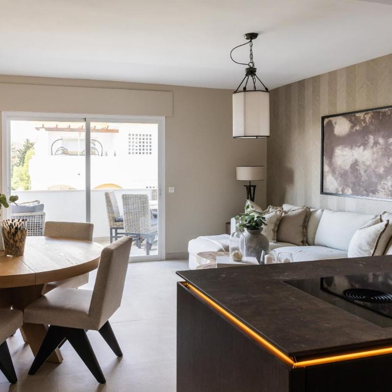 Sea view and sunny rooftop in Marbella, remodeled 2025 - One-Bedroom Apartment - 9