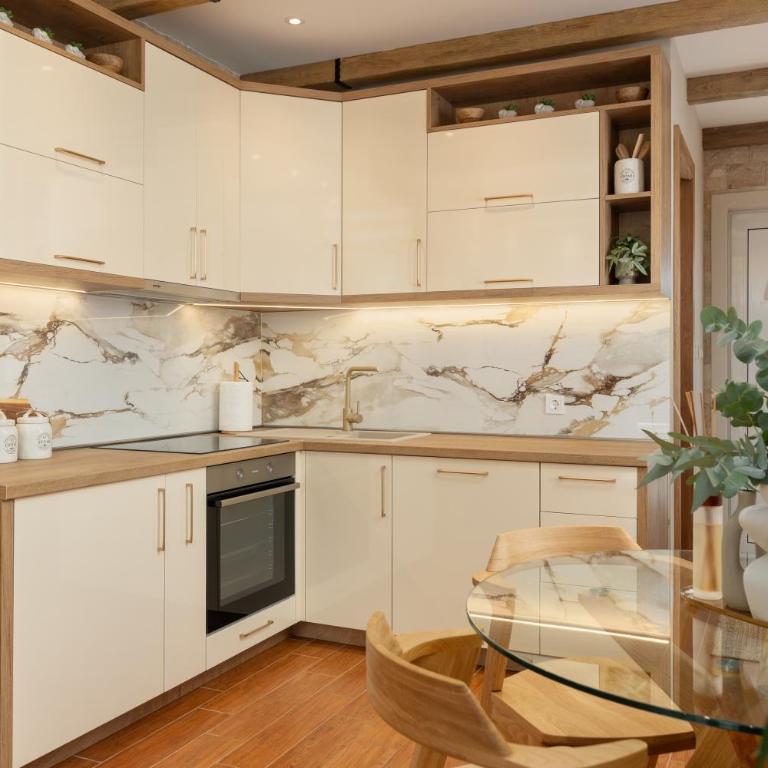 42° North Apartments - Apartment with Garden View - 6