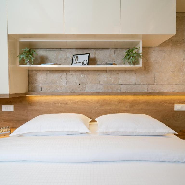 42° North Apartments - Apartment with Garden View - 5