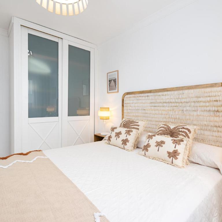Fuengirola Apartment Puerto by AORA STAY - Apartamento - 21