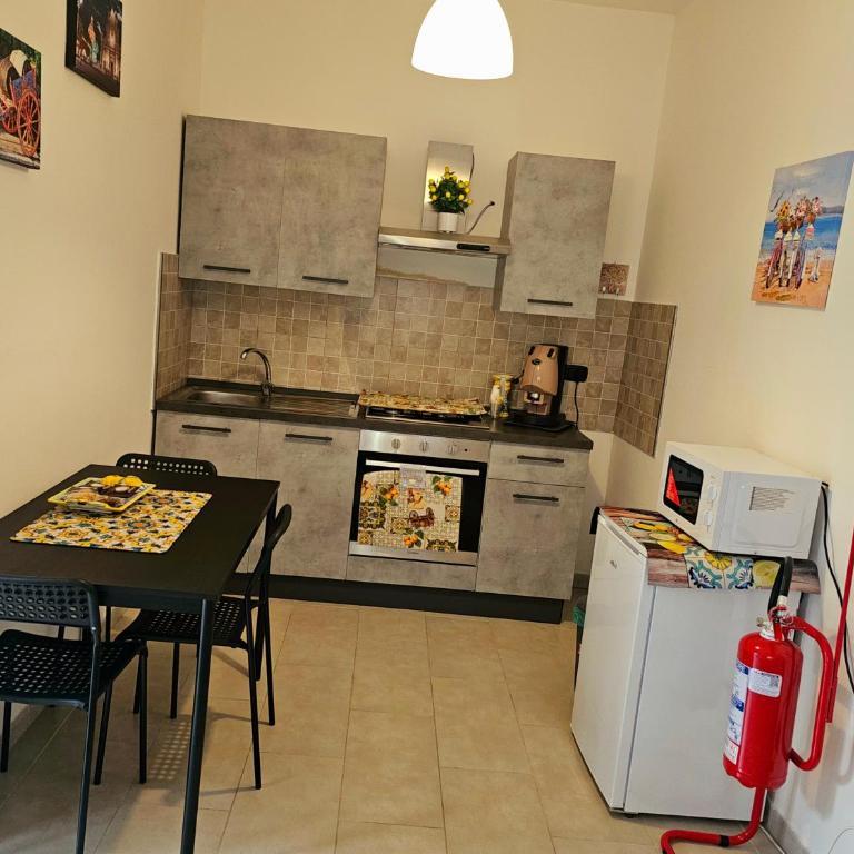 Anna's House near Airport - One-Bedroom Apartment - 4