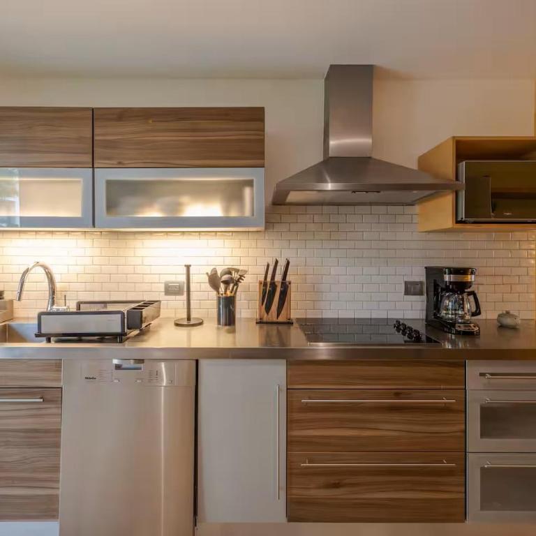 La Amada Residences Private Beach Getaway with Pools & Gym - Three-Bedroom Apartment - 7